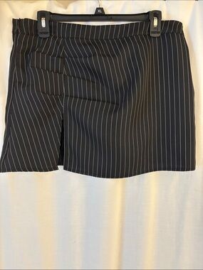 SHEIN Black Pinstripe Mini Skirt with Front Slit